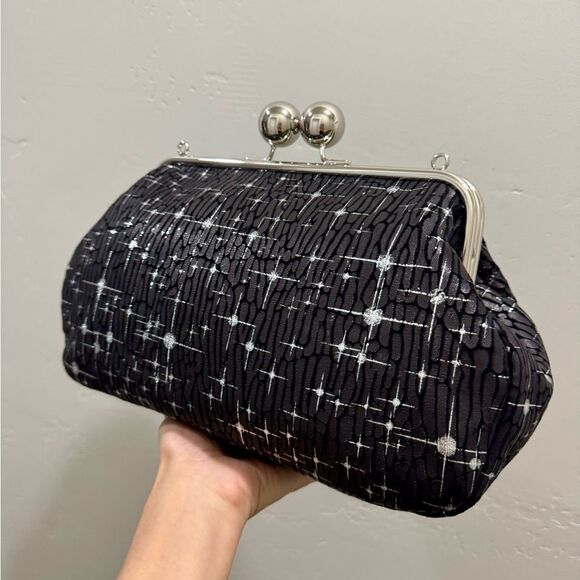 Unique Silver Stars Embossed Leather Handmade Large Balls Kisslock Handbag - Picture 12 of 17